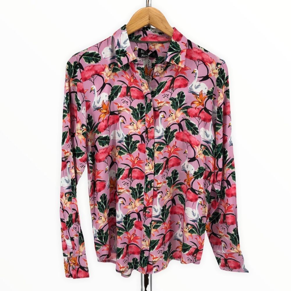 Nrvna Mode Fayette Button Down Blouse in Pink Floral Swan Print NWT size Small